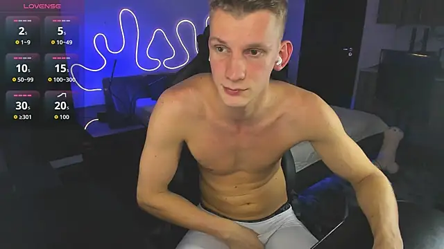 Snapshot of Brad_Maloney chatting on September 9, 2025, 8:29 pm Brad Maloney online show from September 9, 2025, 8:29 pm