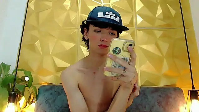 Snapshot of SexyJuliii21 chatting on January 21, 2025, 7:15 am SexyJuliii21 online show from January 21, 2025, 7:15 am