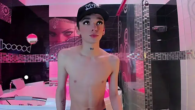 Snapshot of SexyJuliii21 chatting on October 8, 2025, 9:37 pm SexyJuliii21 online show from October 8, 2025, 9:37 pm