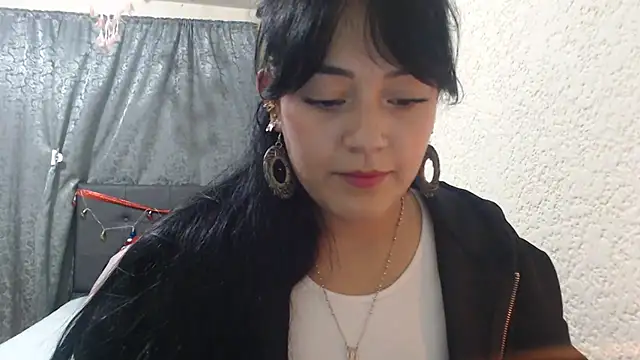Snapshot of Alisha_99 chatting on March 2, 2025, 10:23 pm Alisha 99 online show from March 2, 2025, 10:23 pm