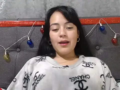 Snapshot of Alisha_99 chatting on January 20, 2025, 1:32 pm Alisha 99 online show from January 20, 2025, 1:32 pm