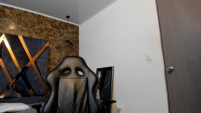 CodyWalkerR online show from February 17, 2025, 5:23 pm