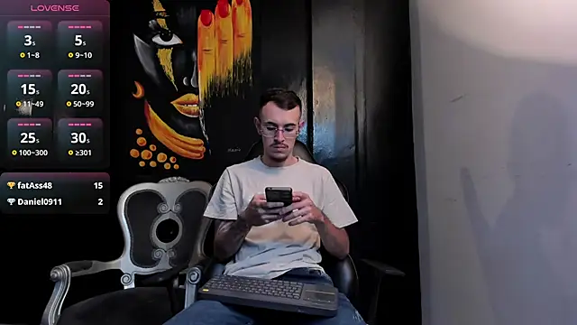 CodyWalkerR online show from September 9, 2025, 5:11 pm