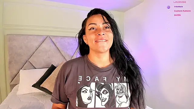 Miss Ambeer online show from November 23, 2025, 11:42 am