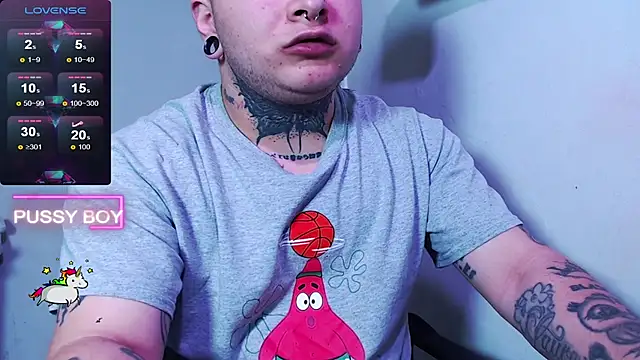 Snapshot of princeFtm chatting on February 19, 2025, 11:36 pm princeFtm online show from February 19, 2025, 11:36 pm