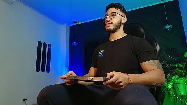 Liam Kleiin online show from April 11, 2026, 11:36 am