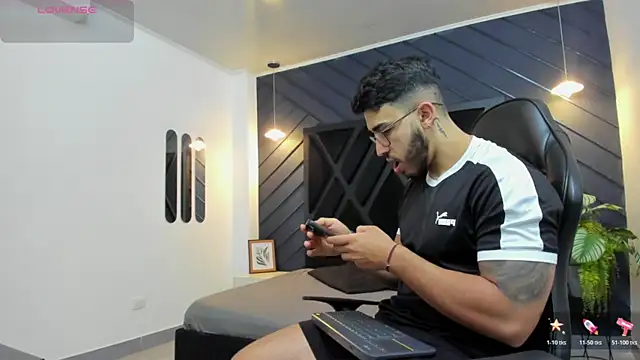 Liam Kleiin online show from October 21, 2025, 11:20 am