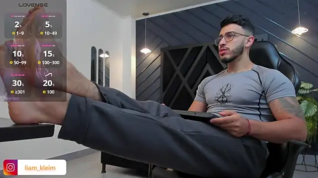 Liam Kleiin online show from October 24, 2025, 11:31 am