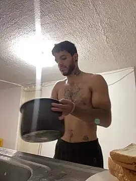 JuanBlade online show from October 4, 2025, 3:46 pm