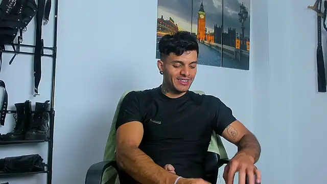 JuanBlade online show from October 18, 2025, 2:46 am