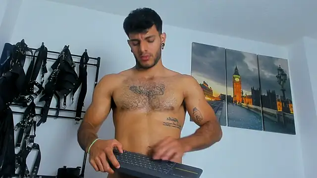 JuanBlade online show from October 25, 2025, 2:22 am