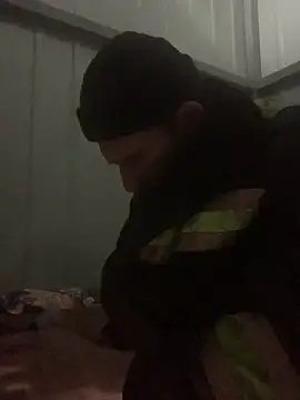 Snapshot of Boysex227 chatting on December 27, 2024, 8:13 am Boysex227 online show from December 27, 2024, 8:13 am