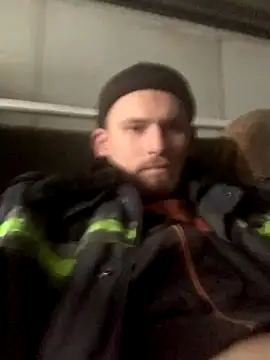 Snapshot of Boysex227 chatting on December 3, 2024, 8:55 am Boysex227 online show from December 3, 2024, 8:55 am