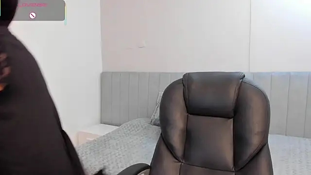 amira cute2 online show from March 18, 2025, 1:12 pm