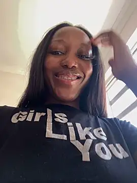 kellya  online show from April 11, 2026, 6:22 pm