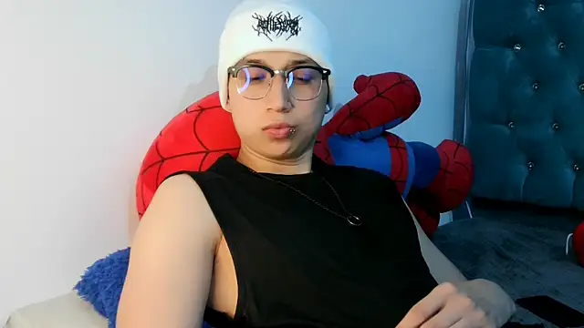  Thomas hot  online show from March 3, 2026, 4:08 am