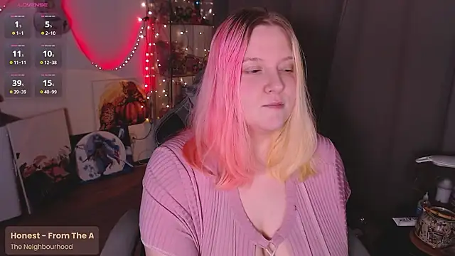 lissamuff online show from March 15, 2026, 5:31 pm