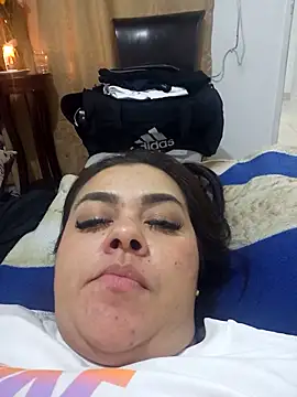 Snapshot of lola__sweetx chatting on February 5, 2026, 1:34 am lola sweetx online show from February 5, 2026, 1:34 am