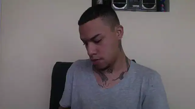 Osiiriis online show from February 9, 2025, 8:24 pm