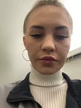 DreamGirl-777 online show from March 21, 2025, 4:17 am