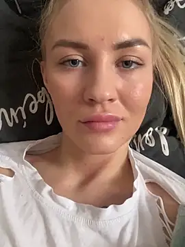 DreamGirl-777 online show from March 7, 2025, 6:13 am