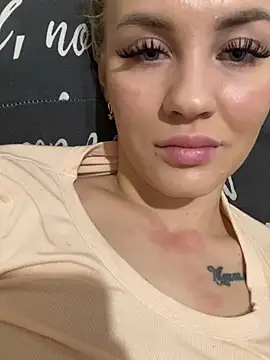 DreamGirl-777 online show from February 4, 2025, 6:46 am