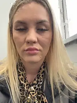 DreamGirl-777 online show from February 10, 2025, 7:15 am