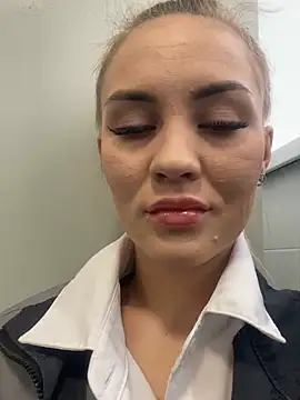 DreamGirl-777 online show from March 19, 2025, 3:30 am