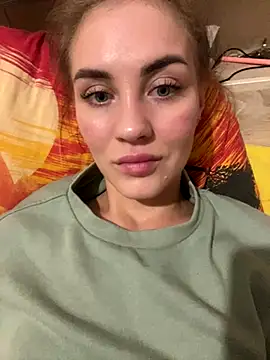 DreamGirl-777 online show from September 9, 2025, 5:11 pm