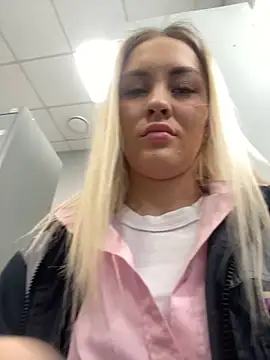 DreamGirl-777 online show from February 25, 2025, 6:47 am