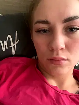 DreamGirl-777 online show from October 8, 2025, 8:38 am