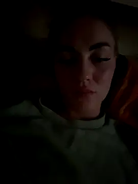 DreamGirl-777 online show from September 17, 2025, 2:52 pm