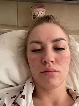 DreamGirl-777 online show from February 22, 2025, 11:24 am