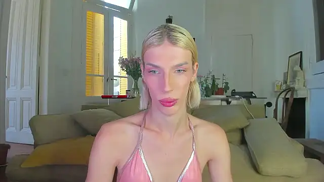 AliceSnowCatt online show from January 18, 2026, 2:53 pm