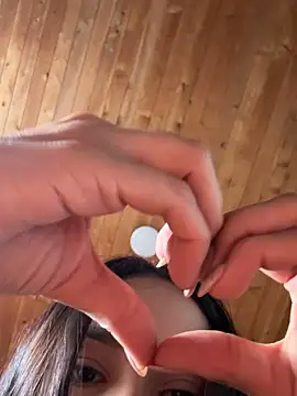 lovefresita online show from October 10, 2025, 9:48 pm