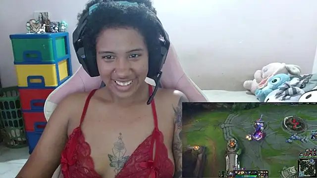 TiffanyRoouse online show from November 9, 2025, 2:59 am