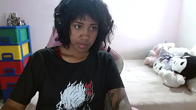 TiffanyRoouse online show from October 8, 2025, 9:15 pm