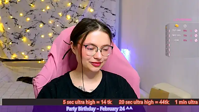 Snapshot of me__hanna chatting on February 22, 2025, 11:24 pm me hanna online show from February 22, 2025, 11:24 pm