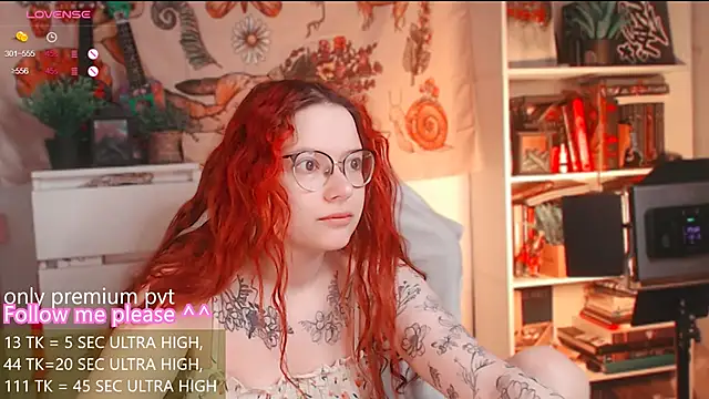 Snapshot of me__hanna chatting on February 14, 2026, 5:07 am me hanna online show from February 14, 2026, 5:07 am