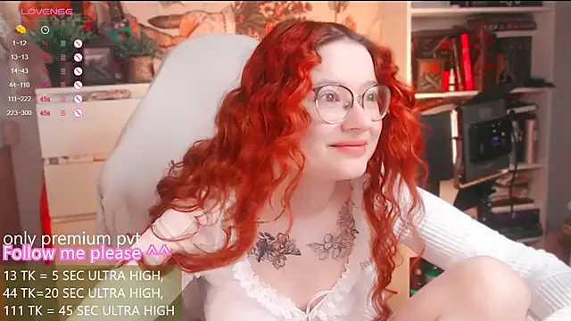 Snapshot of me__hanna chatting on February 13, 2026, 4:12 am me hanna online show from February 13, 2026, 4:12 am