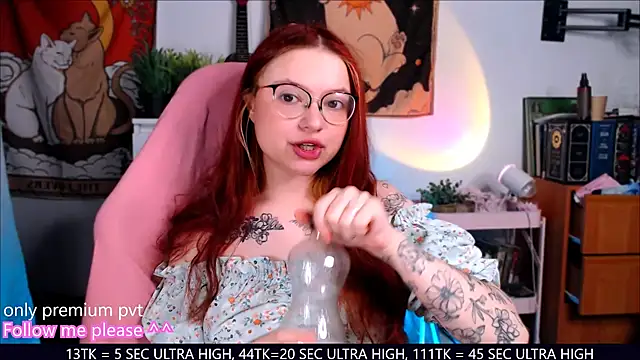 Snapshot of me__hanna chatting on September 19, 2025, 10:14 pm me hanna online show from September 19, 2025, 10:14 pm