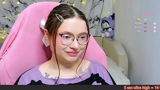 Snapshot of me__hanna chatting on February 4, 2025, 10:55 pm me hanna online show from February 4, 2025, 10:55 pm