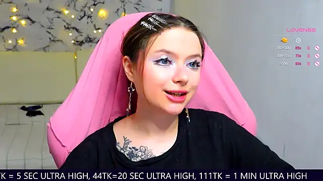 Snapshot of me__hanna chatting on March 6, 2025, 1:37 am me hanna online show from March 6, 2025, 1:37 am
