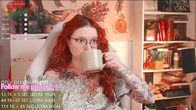 Snapshot of me__hanna chatting on February 17, 2026, 3:26 am me hanna online show from February 17, 2026, 3:26 am