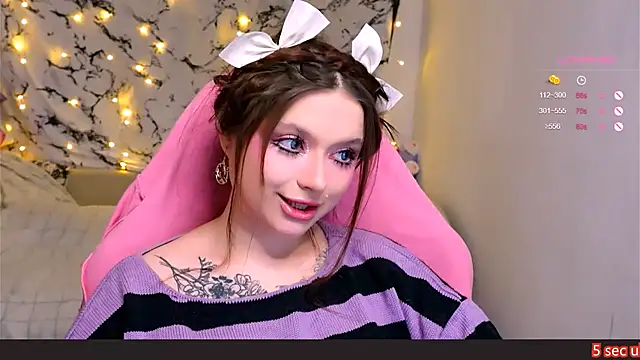 Snapshot of me__hanna chatting on February 9, 2025, 3:23 pm me hanna online show from February 9, 2025, 3:23 pm