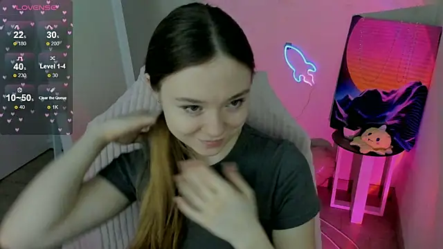 Snapshot of Florence_meow chatting on February 19, 2025, 7:50 am Florence meow online show from February 19, 2025, 7:50 am