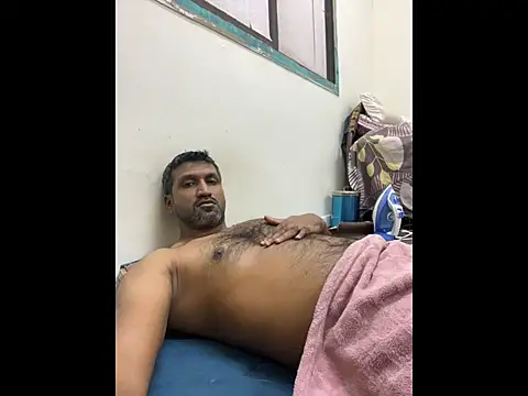 Snapshot of Mulla_indian1988 chatting on February 8, 2026, 5:21 pm Mulla indian1988 online show from February 8, 2026, 5:21 pm