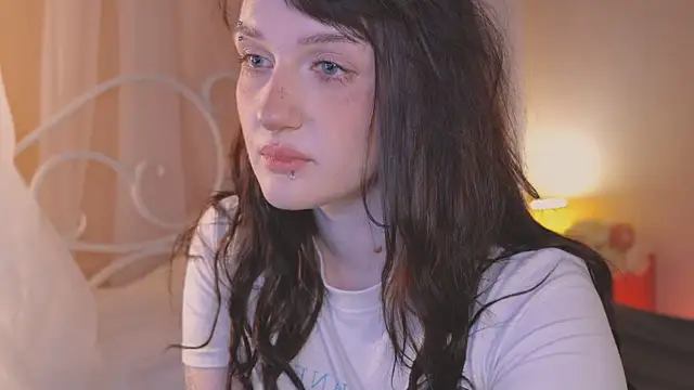 ELLIEJAY online show from October 8, 2025, 5:20 am