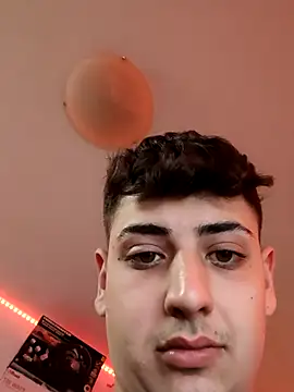 Snapshot of claudio20031 chatting on October 7, 2025, 4:19 pm claudio20031 online show from October 7, 2025, 4:19 pm