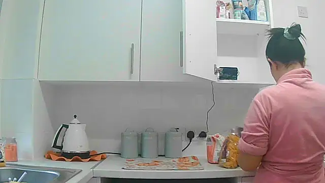 Snapshot of magical_mia chatting on October 7, 2025, 8:59 am magical mia online show from October 7, 2025, 8:59 am